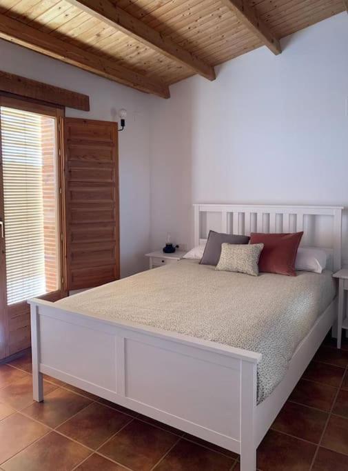 La Llobatera Casa Rural Les Coves de Vinroma Екстериор снимка